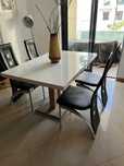 Mesa de sala branca moderna
