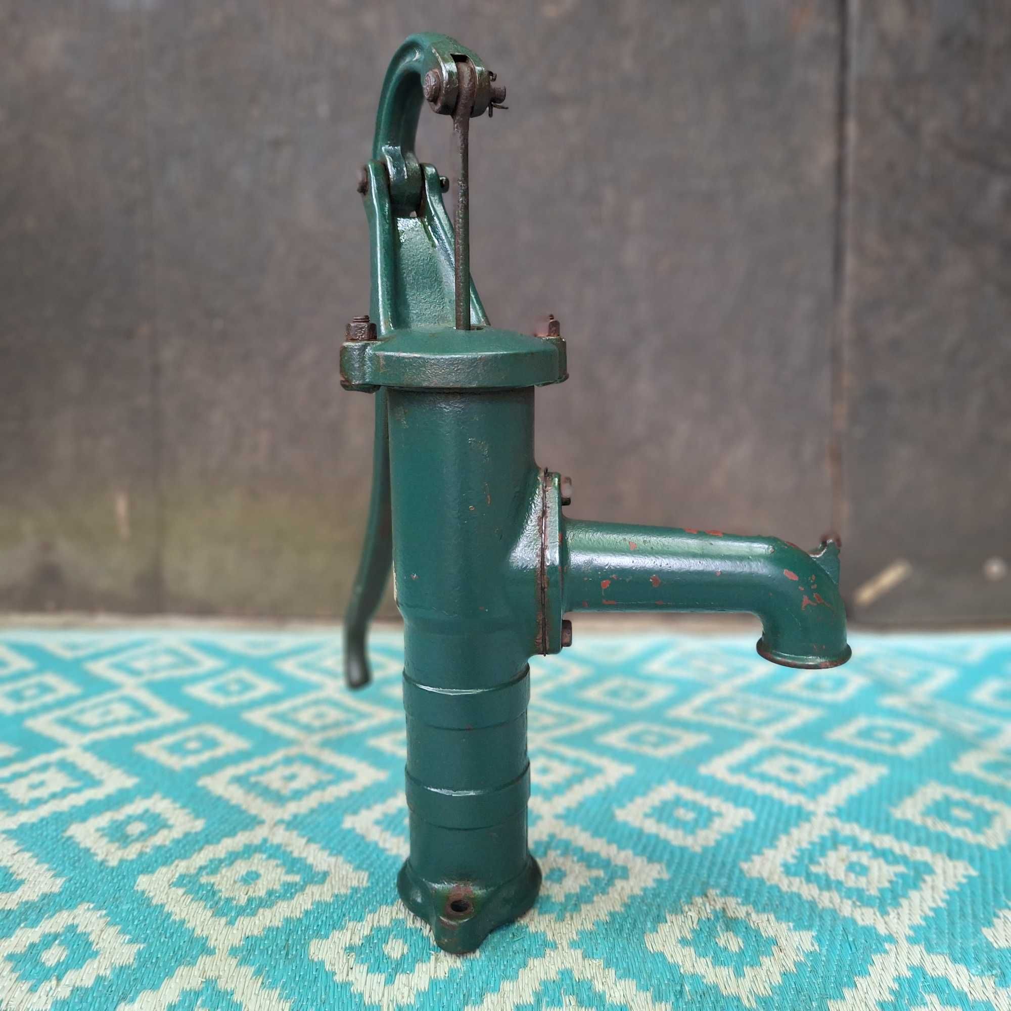 Żeliwna Pompa do wody  do Studni jako Ozdoba  64,5 cm WYSYŁAM Olx