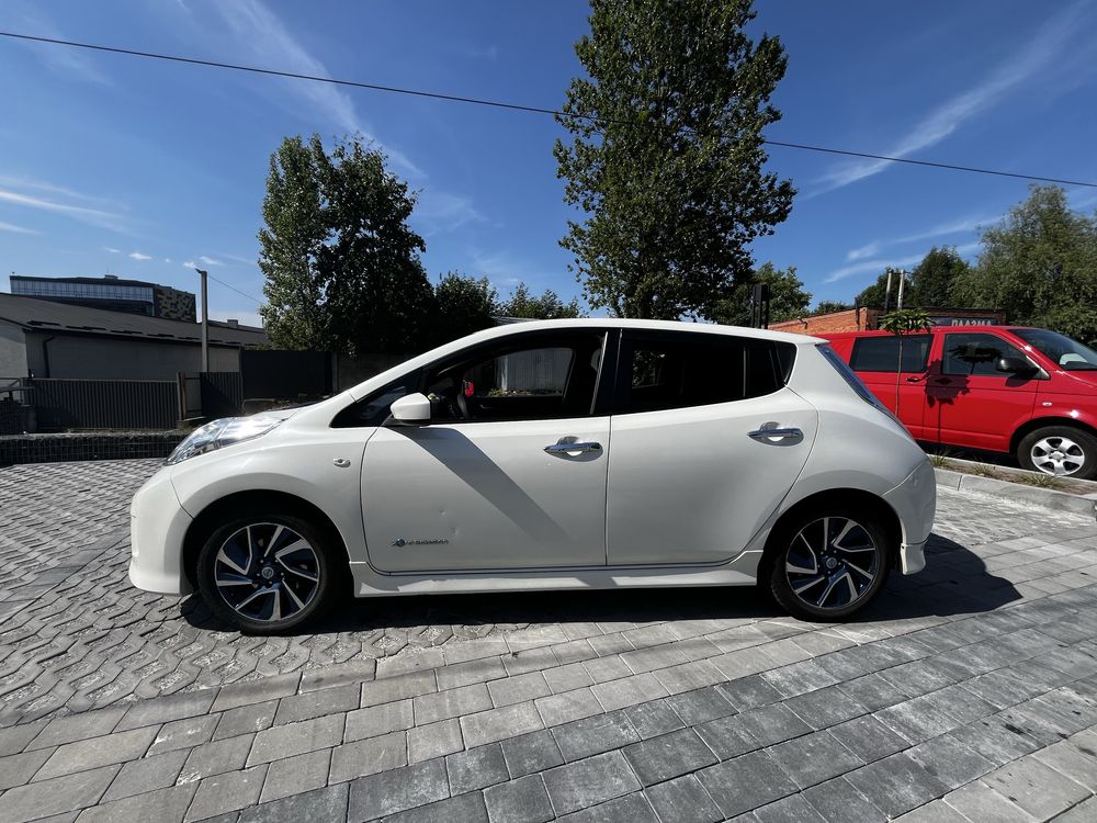Nissan Leaf 2017