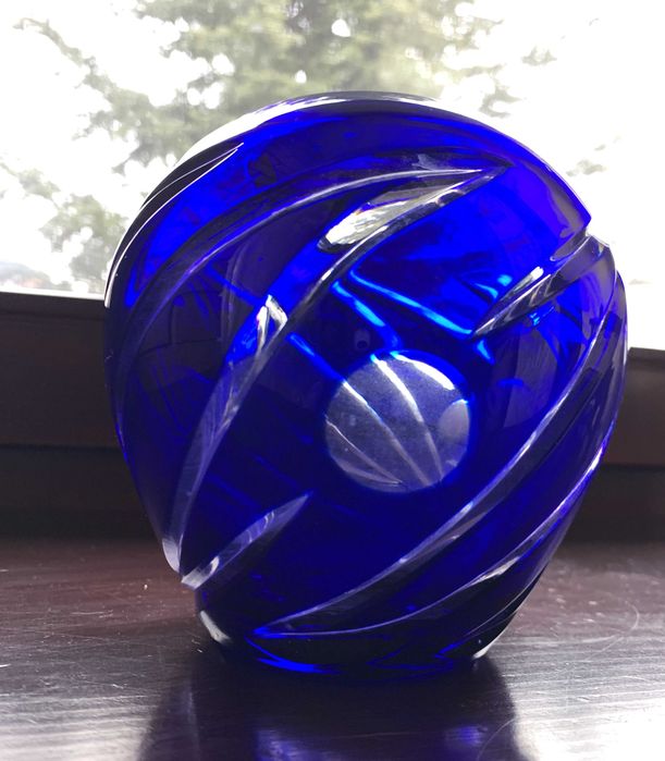 Ваза цветной хрусталь кобальт ручная огранка NACHTMANN  Германия
