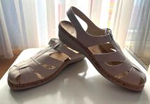 Sandały damskie Comfortable Suave wygodne zabudowane kremowe 38