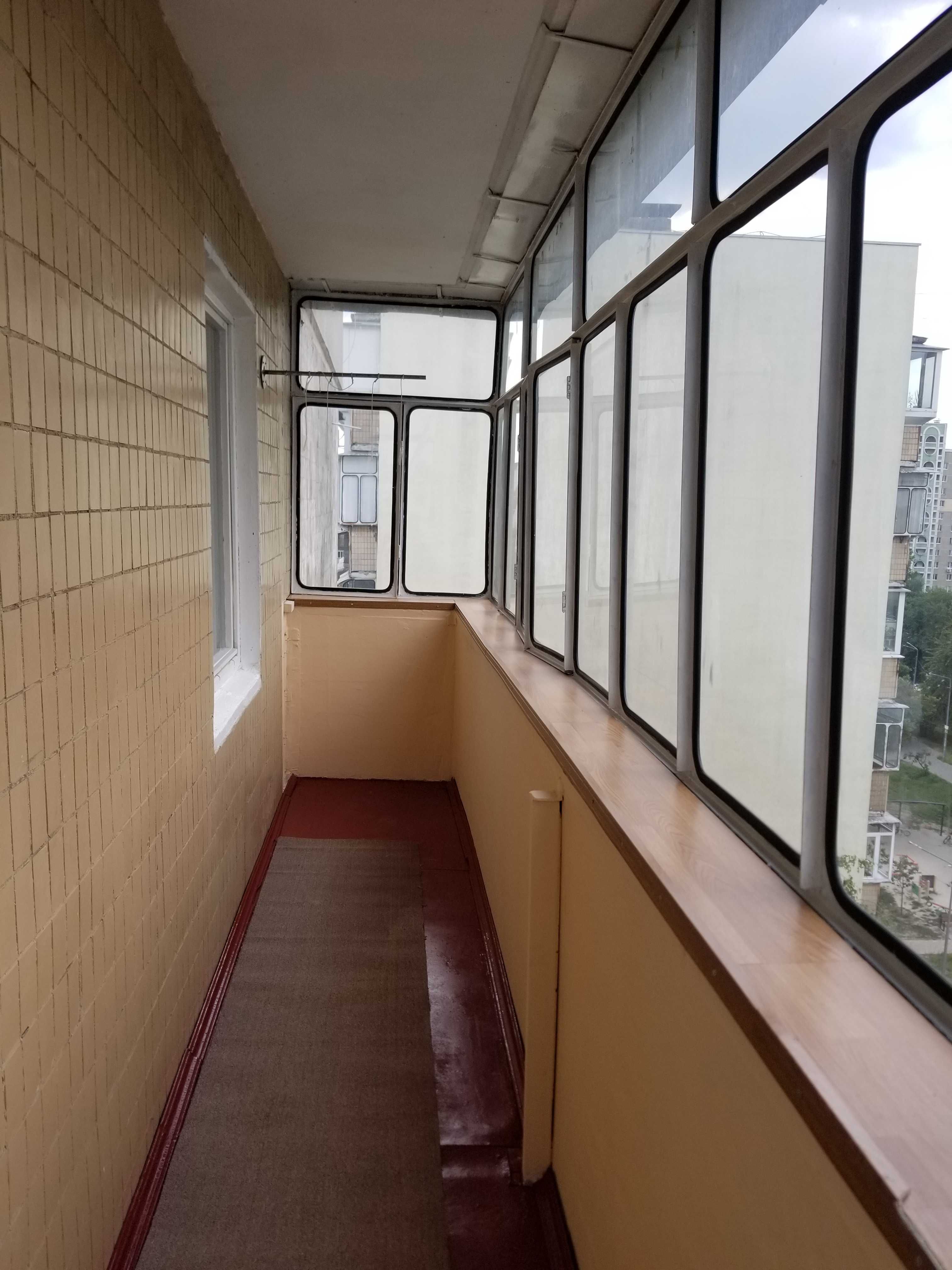 Своя, Бровары, 1к, рядом с ТРЦ Терминал