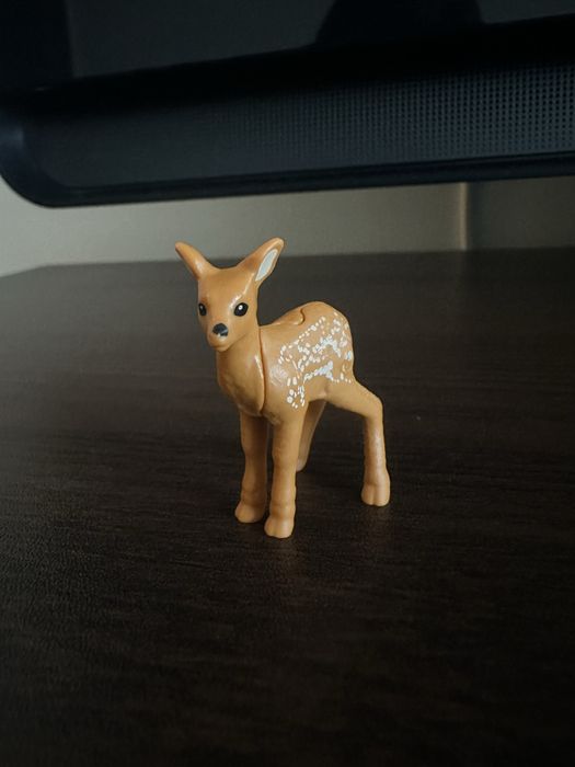 Figurka kinder niespodzianka natoons Jelonek