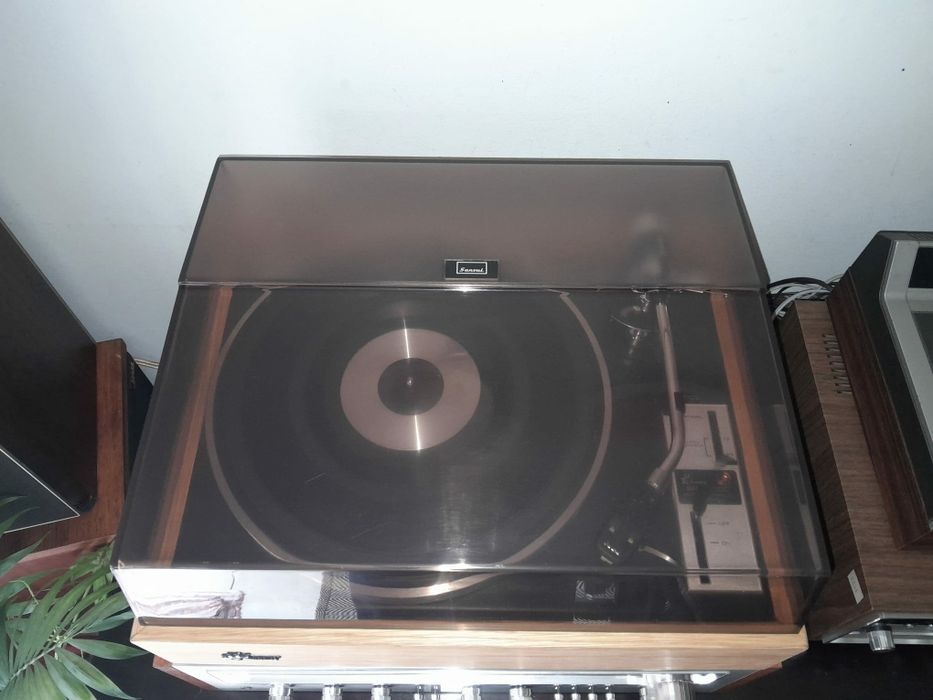 Gira Discos Sansui SR-2050C