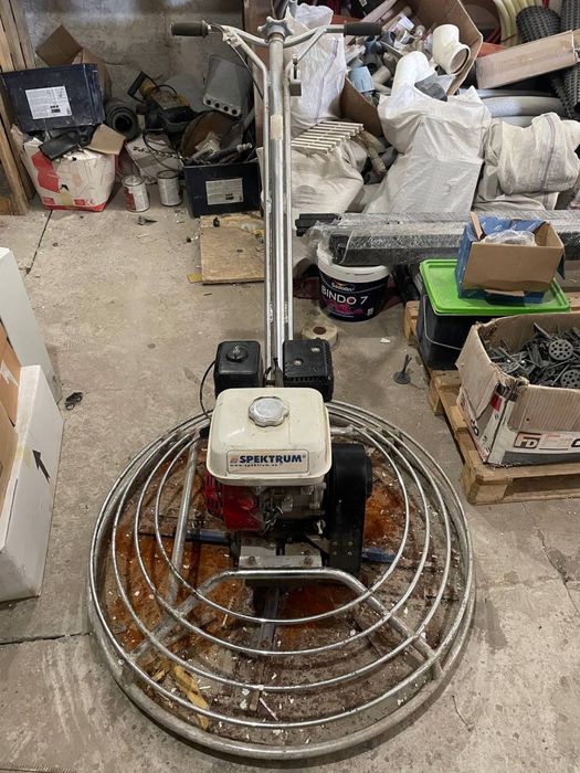 Продам Затирачную машину Spektrum  (Honda GX160)