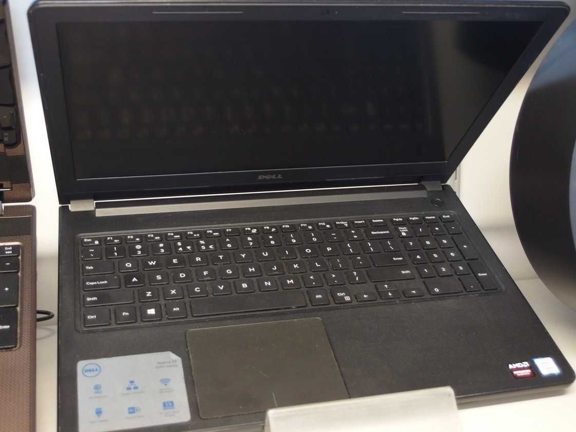 Laptop DELL Vostro 15 i7-7500 8GB