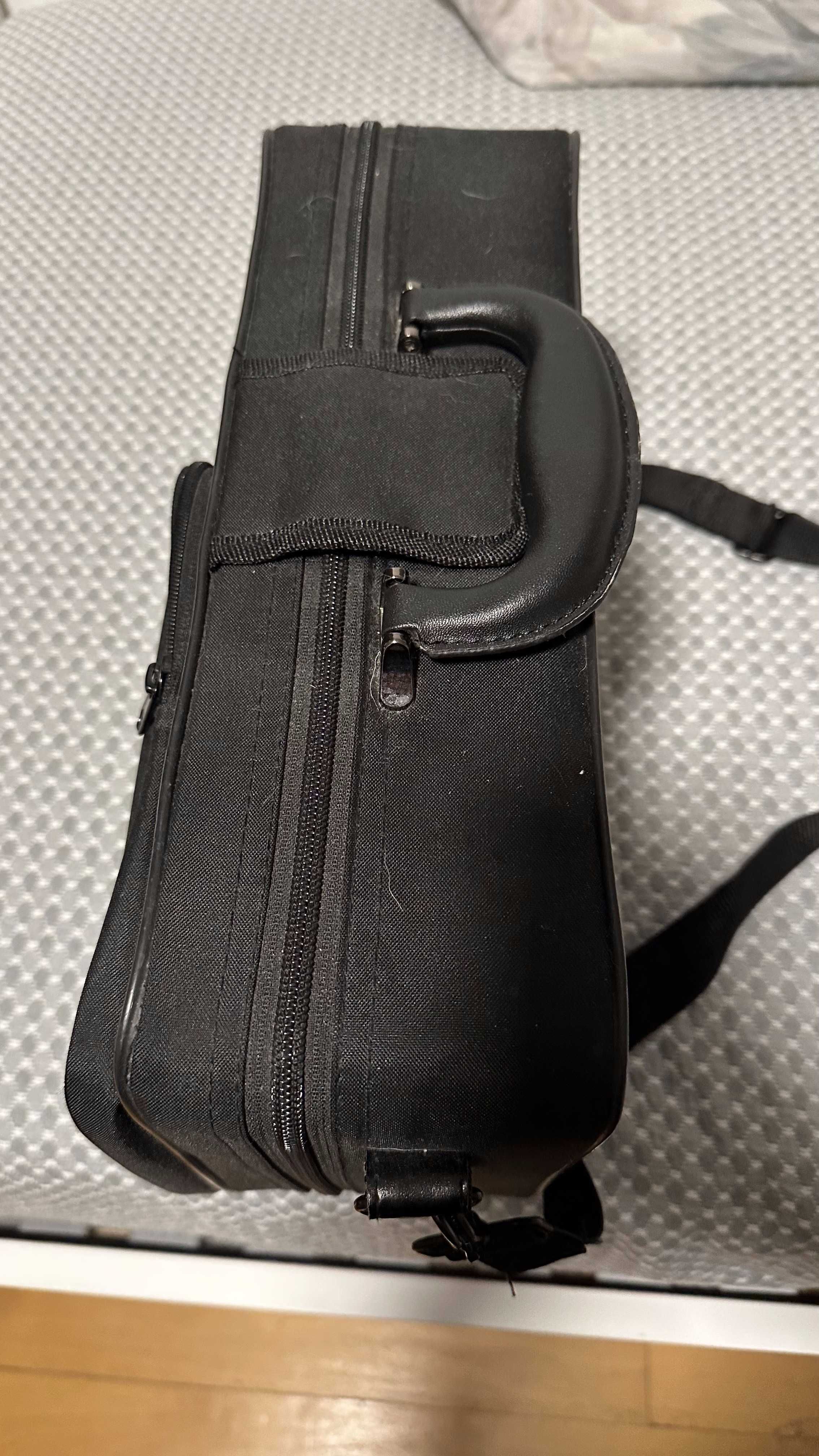 Clarinete J.Michael CL440 com estojo de origem