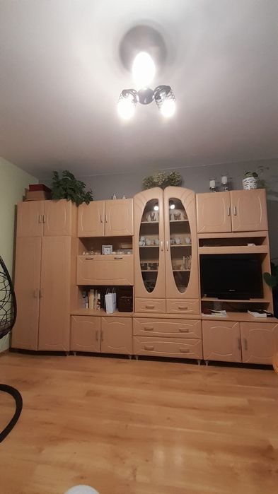 Zestaw mebli  pokojowych.