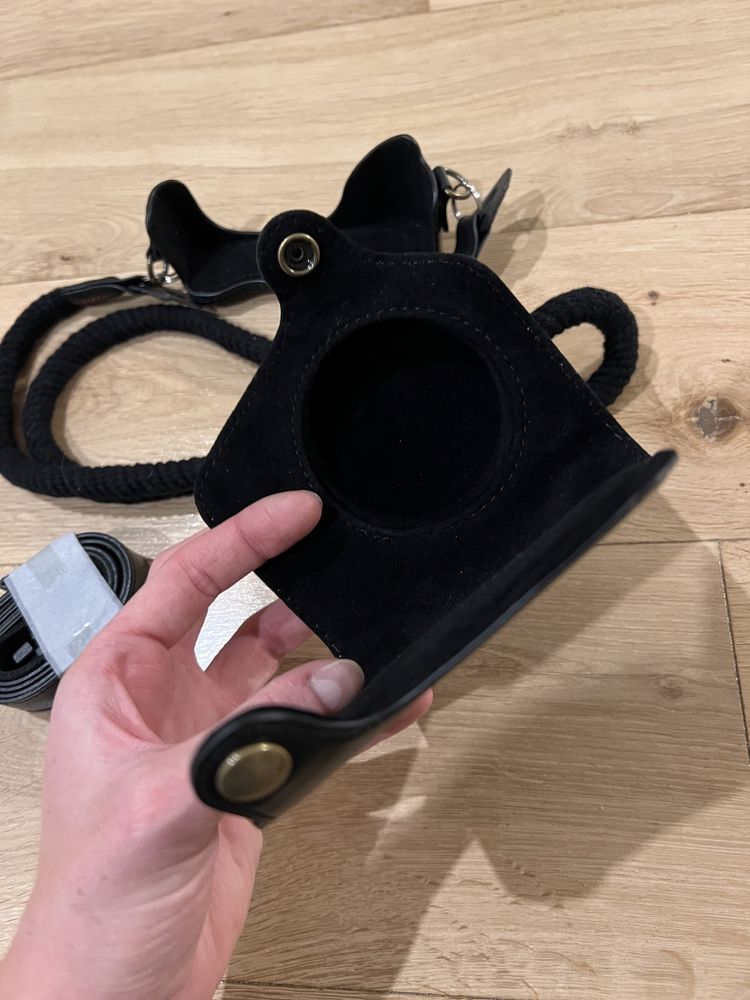 Nowe czarne etui do aparatu