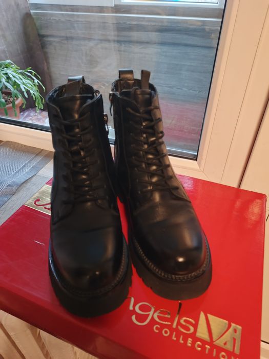 Продам зимние ботинки