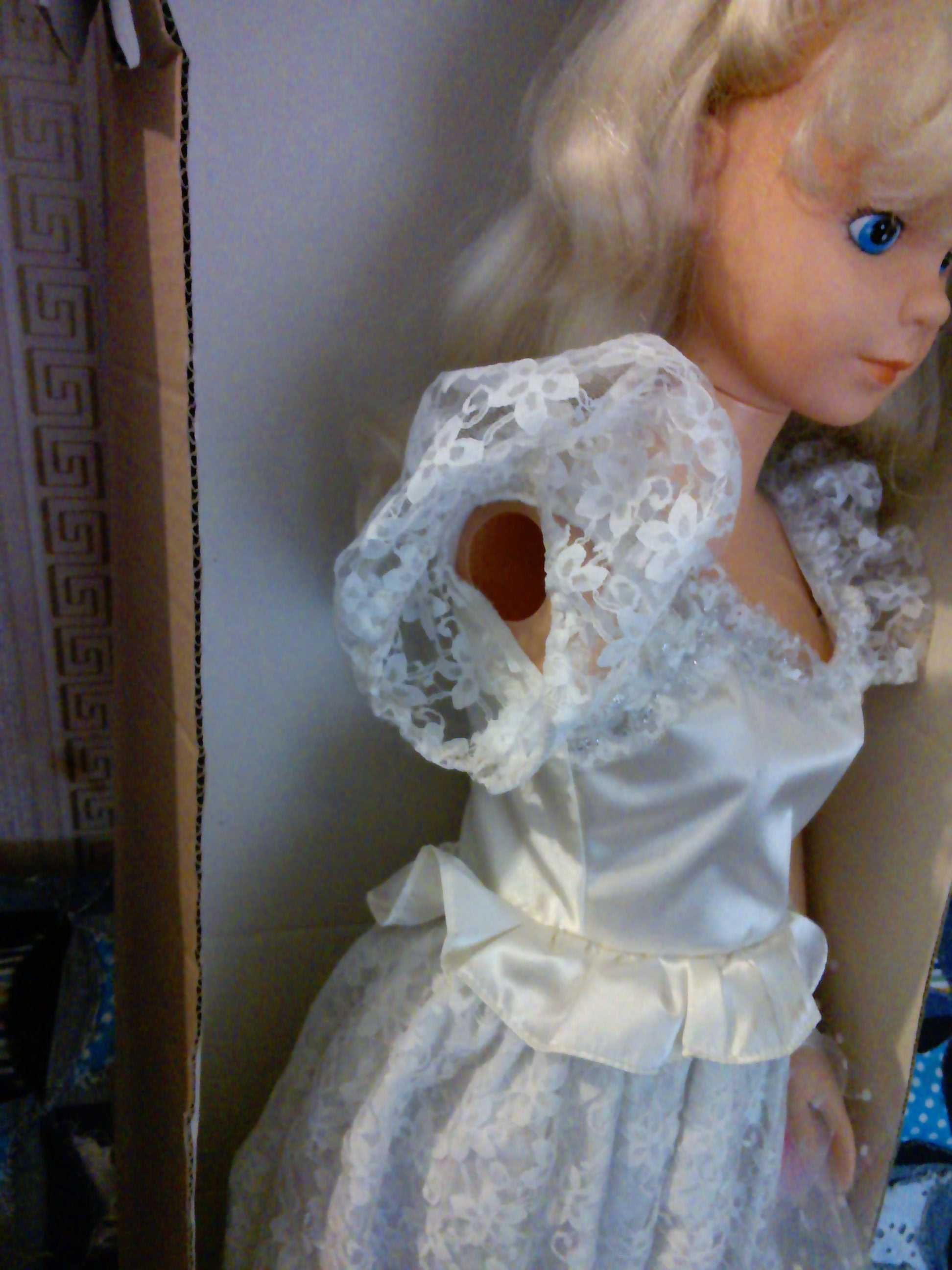 Продам куклу Барби 90х , рост 1 метр