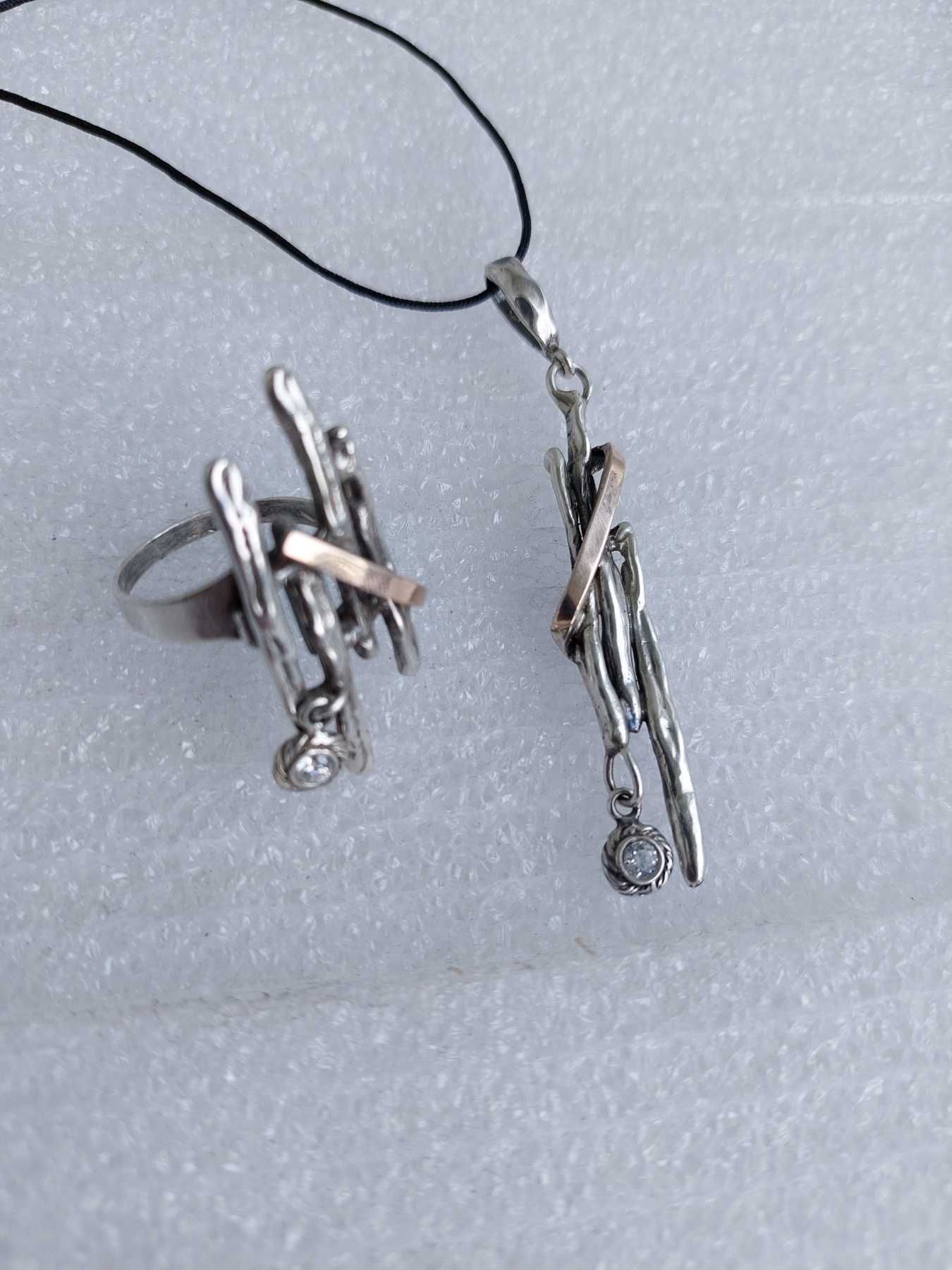 серебряное кольцо с подвеской