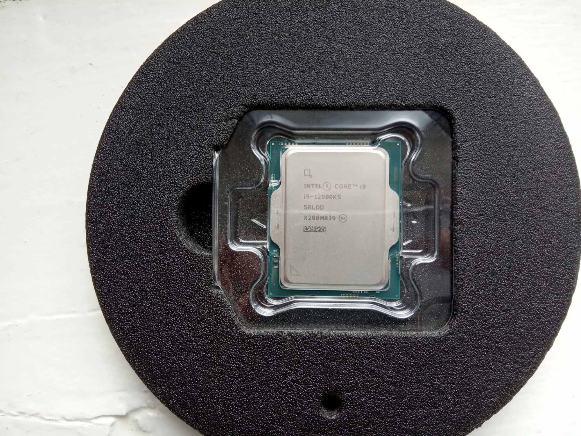 Процессор Intel Core i9-12900KS