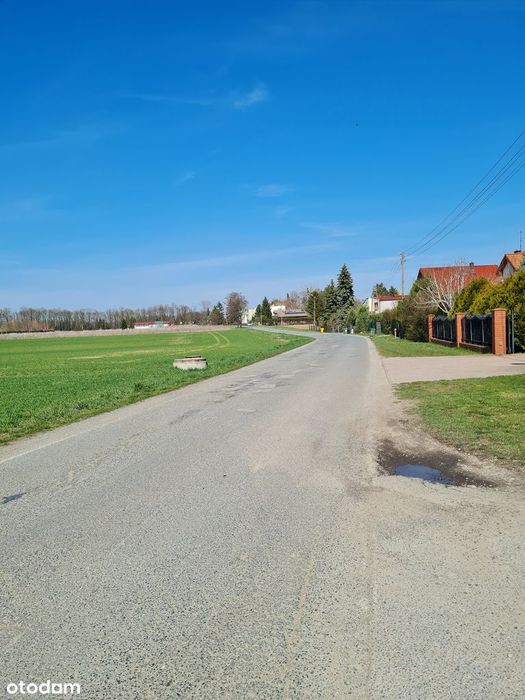 Działka budowlana 1600 m² – Sadowice k. Wrocławia, media w drodze