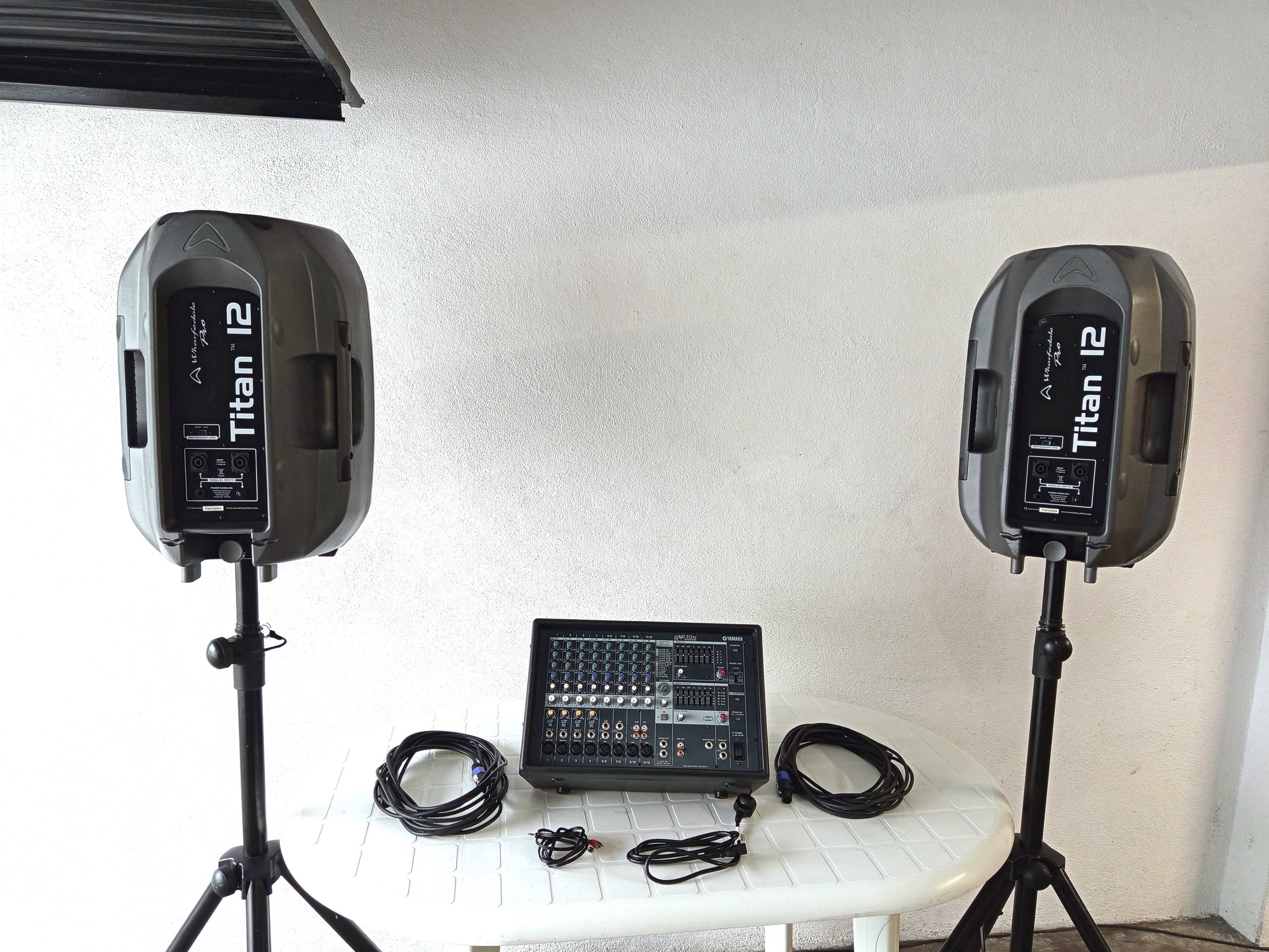 Sistema Som Colunas y Mesa Yamaha Amplificada y Tripés