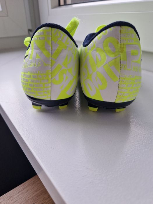 Buty piłkarskie korki Nike Phantom Venom Academy