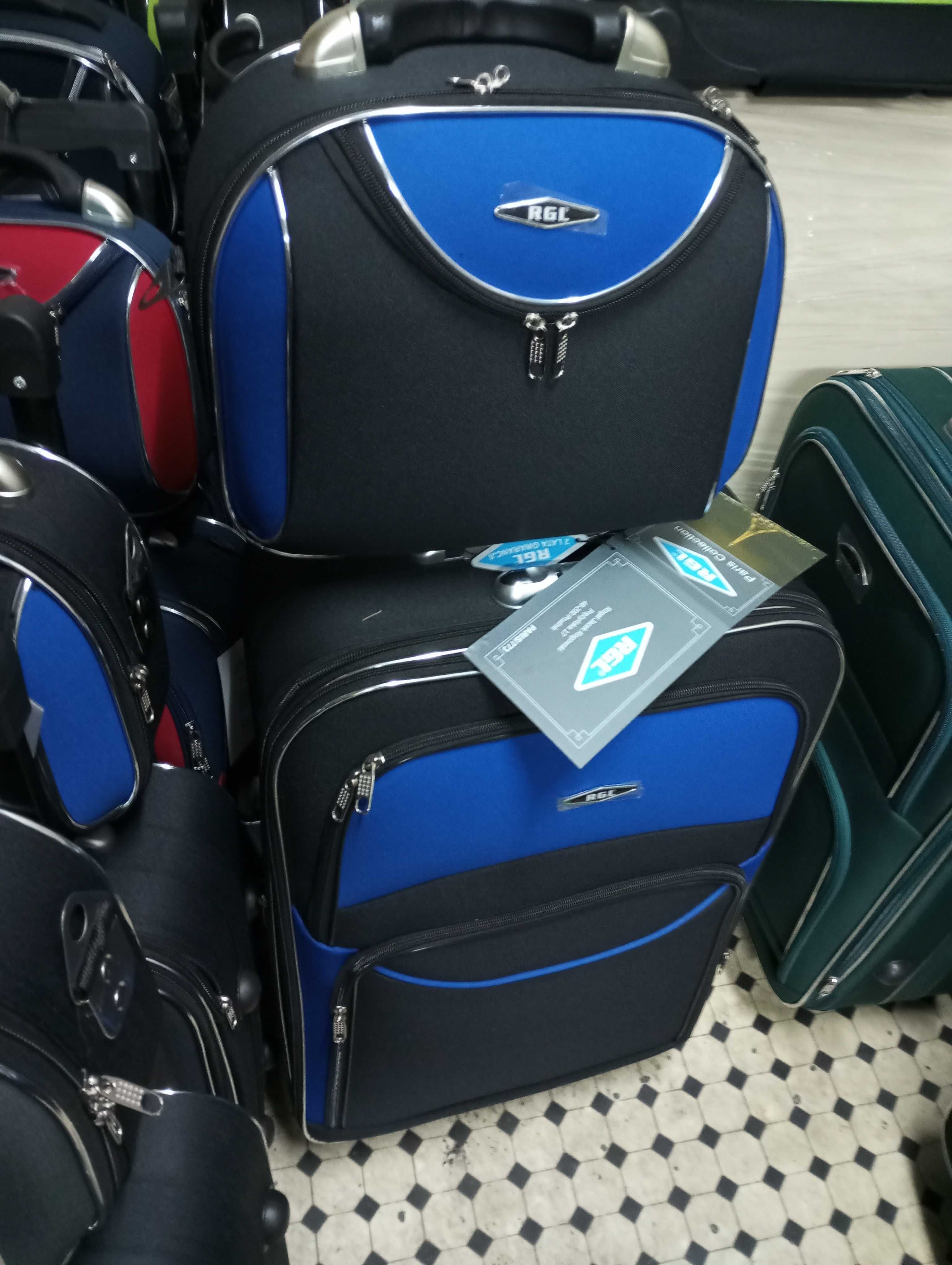 walizka średnia xl z codury z poszerzeniem podróżna