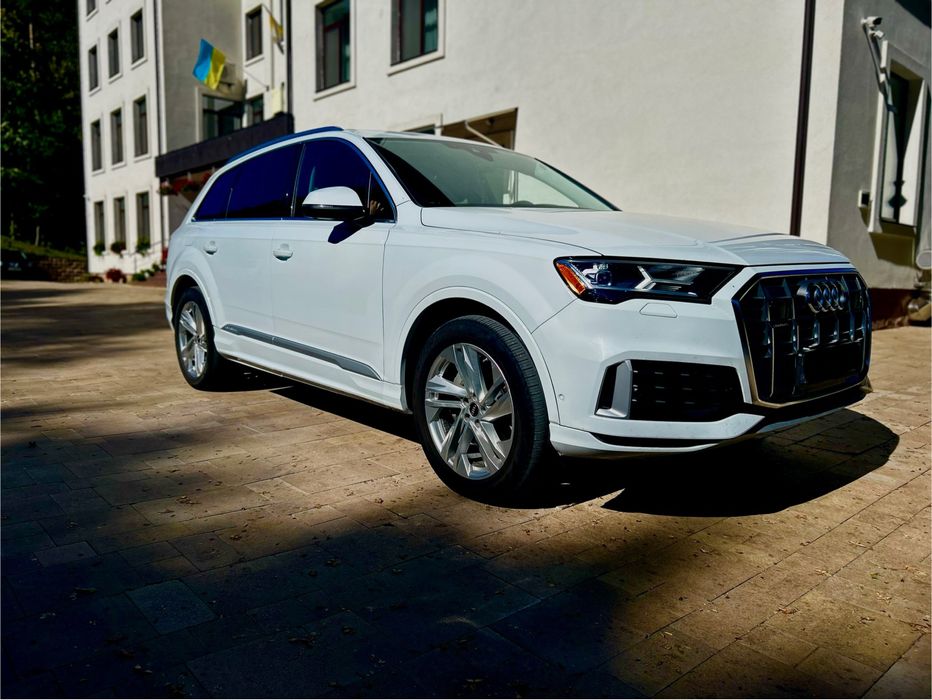 Audi Q7 2023  в рідній фарбі
