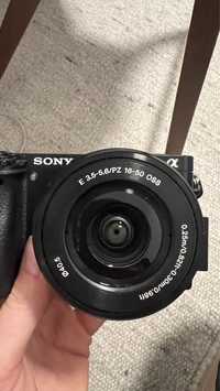 Máquina fotográfica Sony Alpha 6000