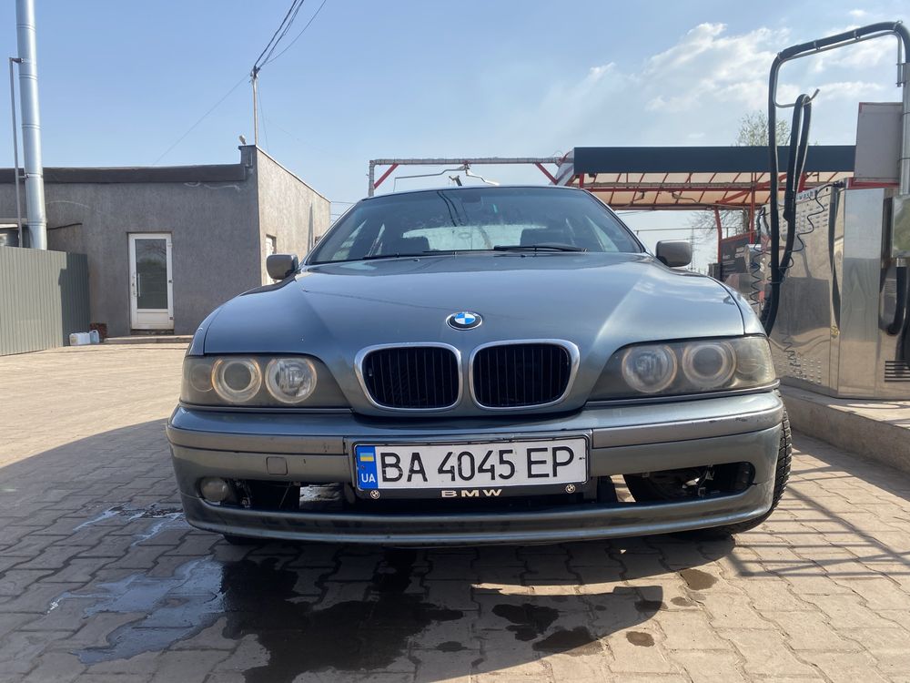 Продам BMW e39 в М пакеті 2003 року