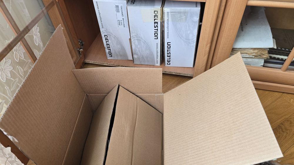 Басові динаміки Celestion BN10-200X. 4 шт в наявності. Нові!