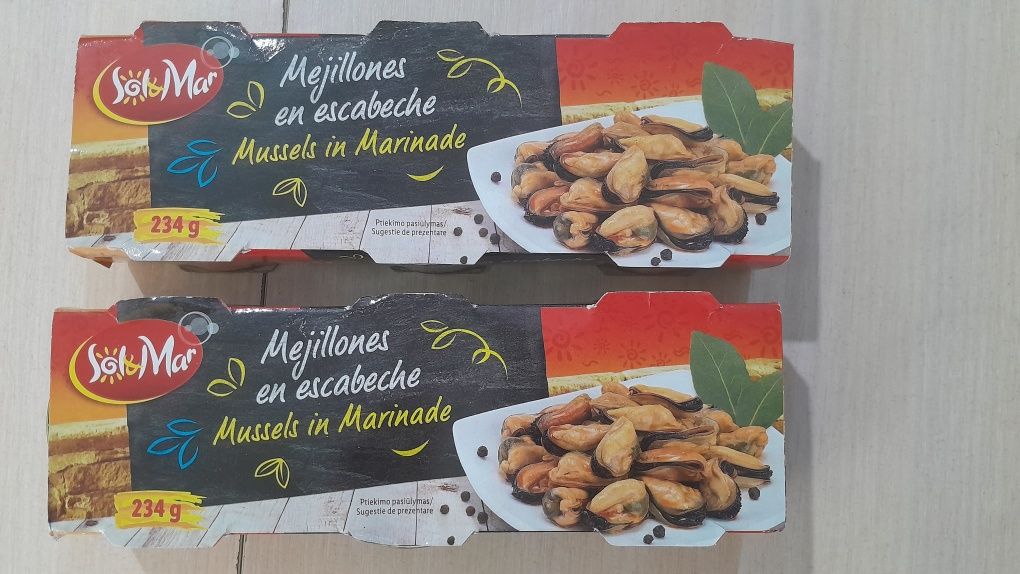 Анчоуси в маслі. Італія
