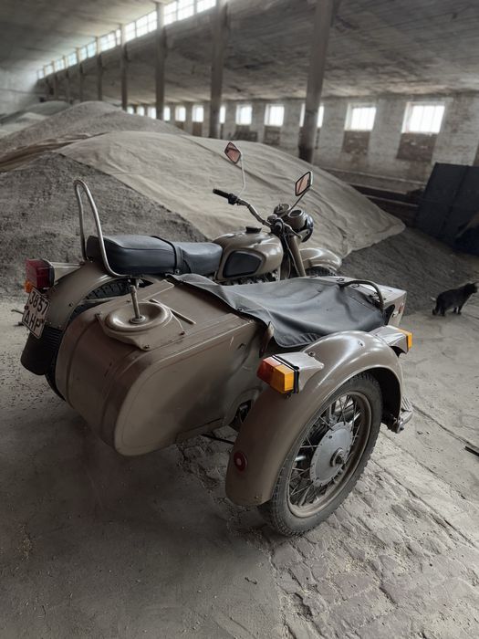 Мотоцикл з коляскою