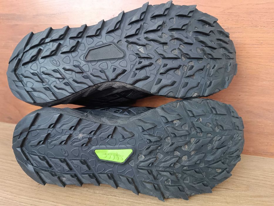 Мужские кроссовки Asics Gel-Trabuco 10 GTX 42 26.5-27 см.новые