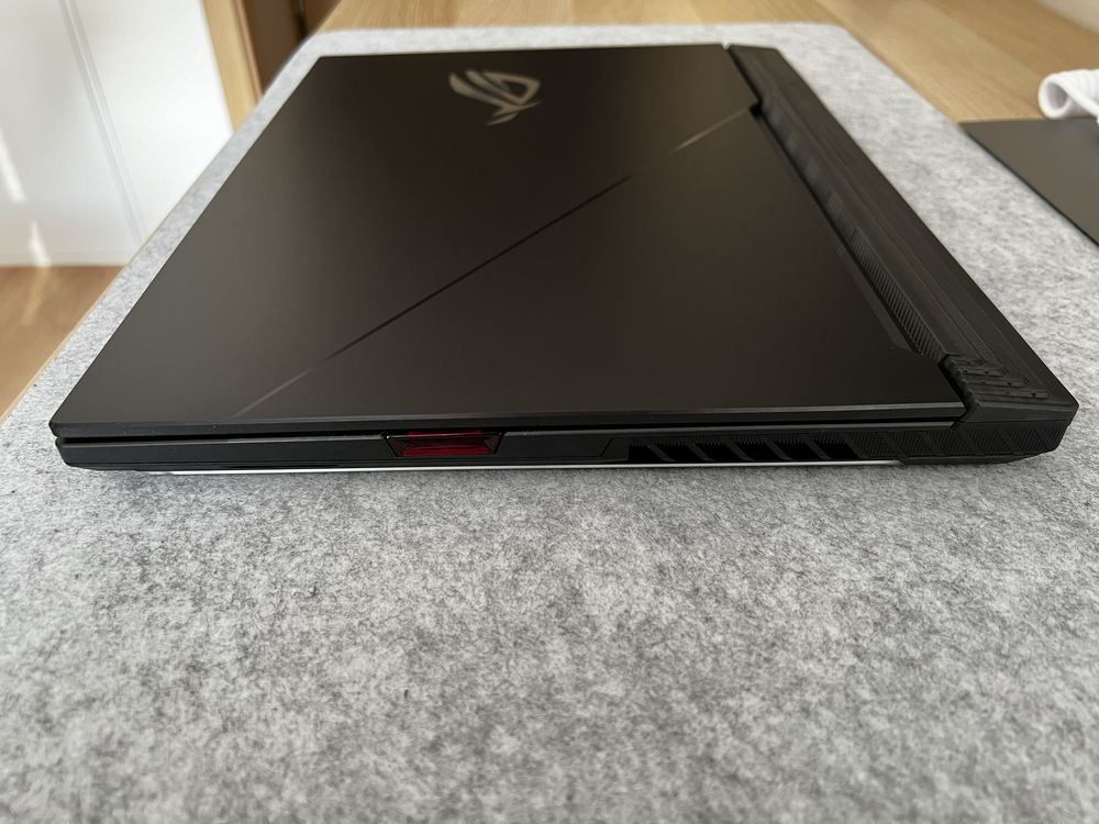 Asus Rog Strix Scar G532lw, RTX2070, jak nowy