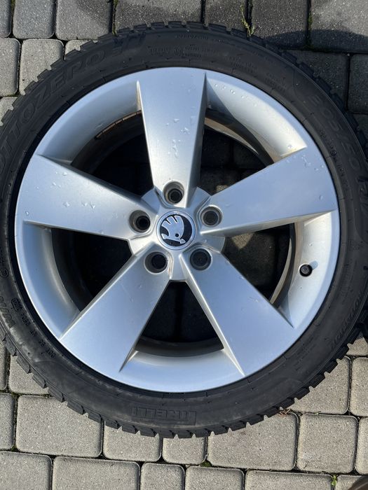 Alufelgi 5x112 17 cali Skoda Octavia Superb Yeti opony zima 205/50/17