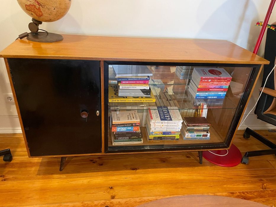 Conjunto móveis vintage madeira maciça