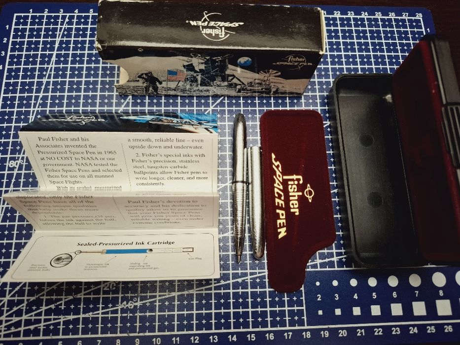 Fisher Space Pen Bullet 400BRC - ikoniczny design, komplet