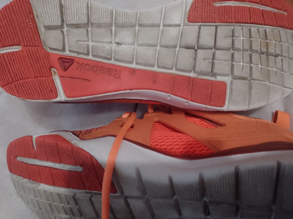 Кросівки рібук 39 розмір