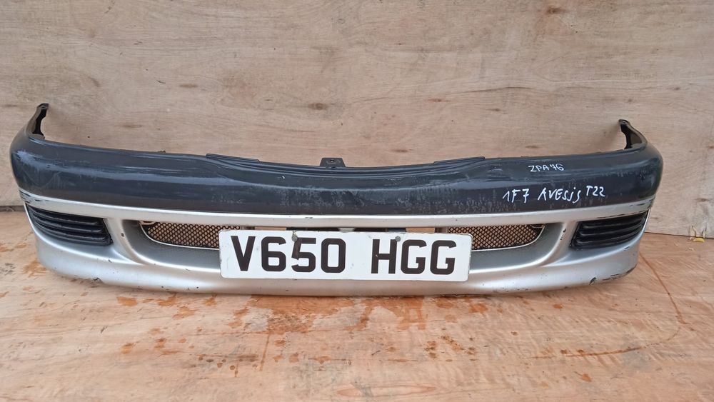 Toyota Avensis T22   Zderzak Przód 1F7