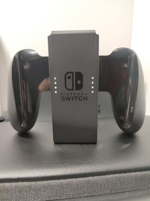 Nintendo Switch z Padem i pokrowcem od Nintendo