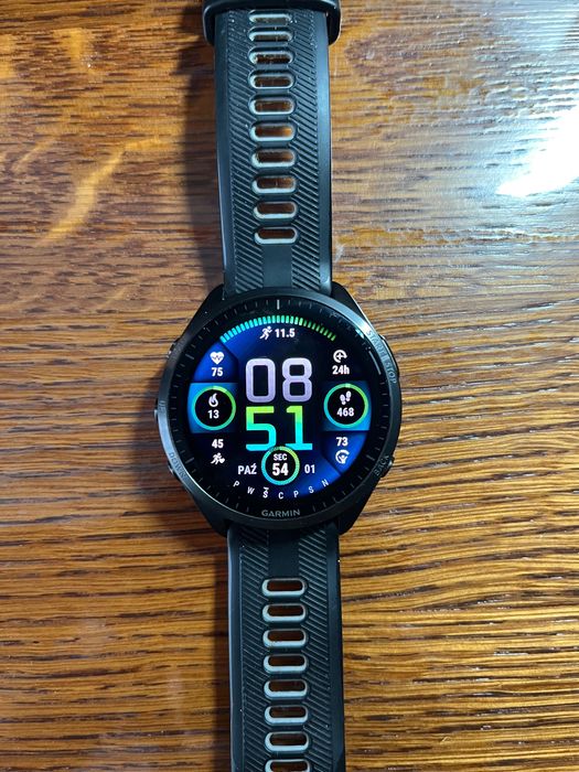 Zegarek sportowy Garmin Forerunner 965 - jako nowy!