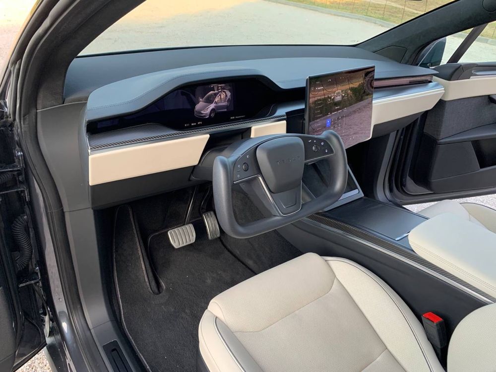 Tesla Model X Plaid 2022