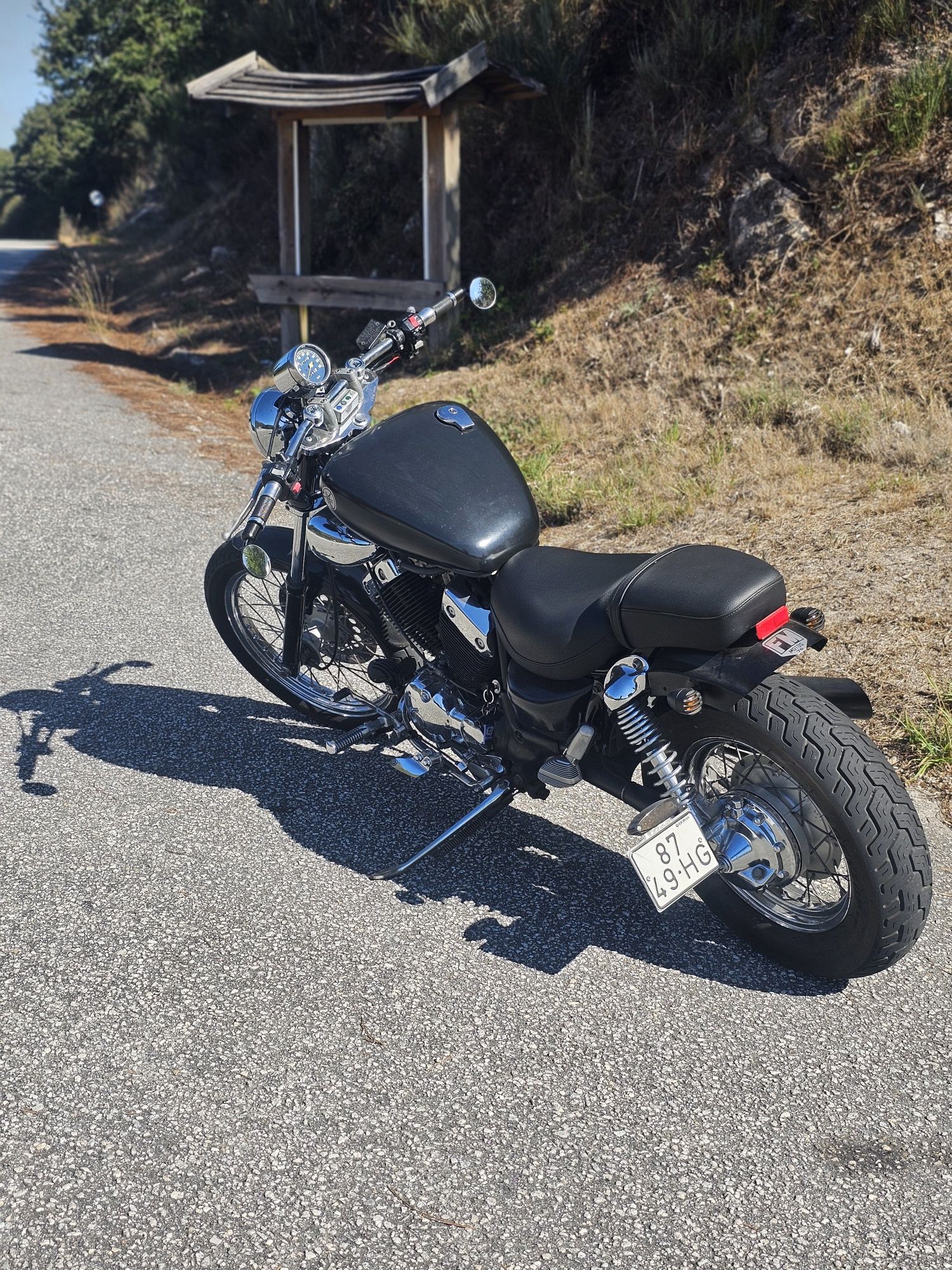Yamaha Virago XV 535.