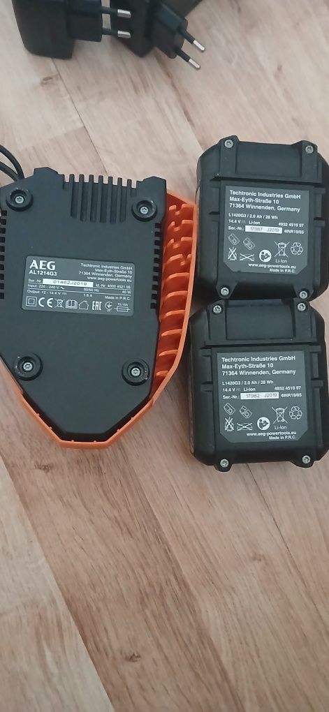 AEG Ładowarki do elektronarzędzi