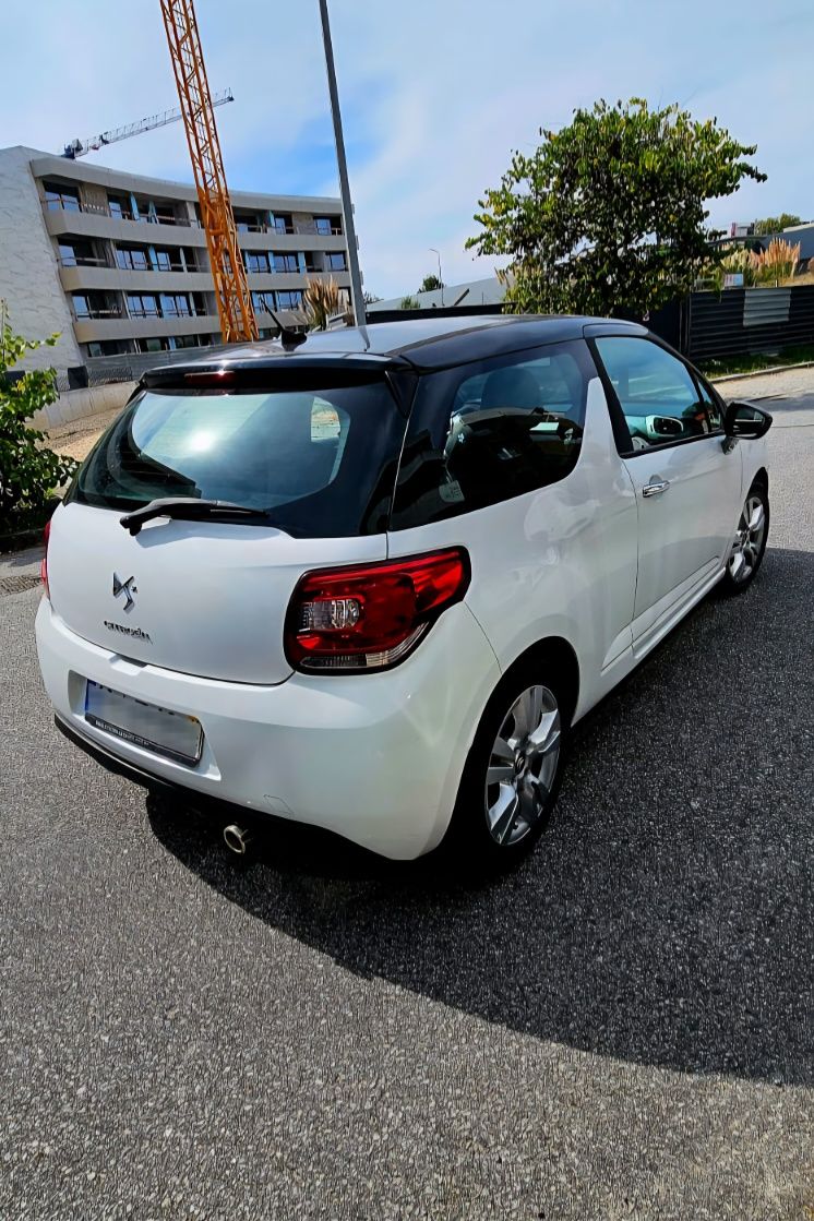 Citroën DS3 1.4 e-HDi So Chic Nacional