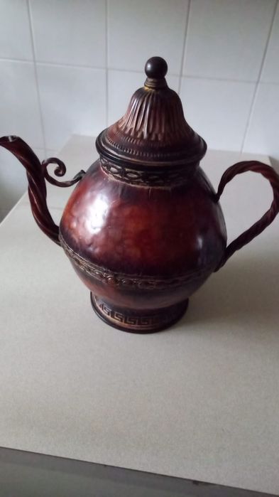 Piękny antyczny wieczny dzban