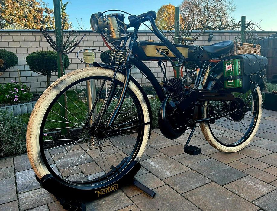 Projekt motocykla NORTON man cave retro ozdoba do salonu weteran ekspo