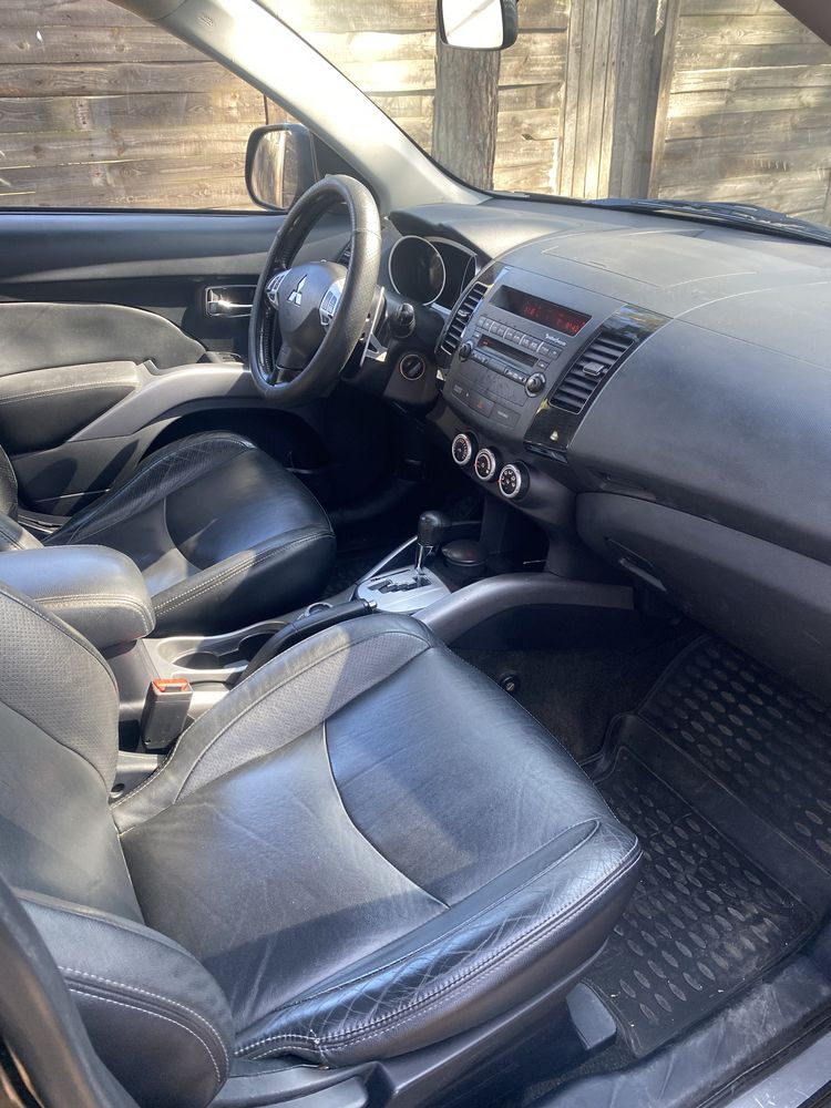 Mitsubishi Outlander 3.0л.