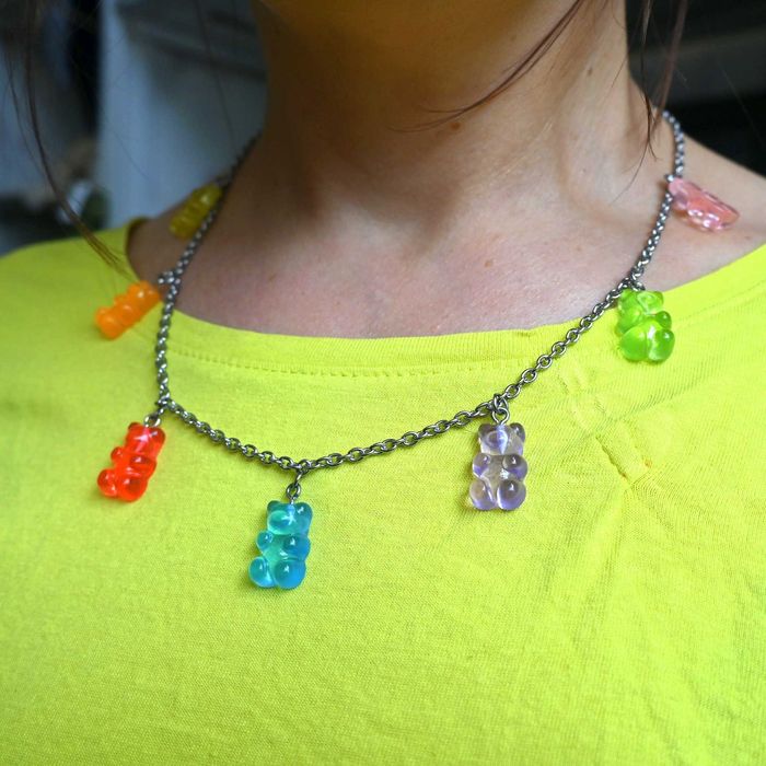 Naszyjnik z żelkami – kolorowe misie
