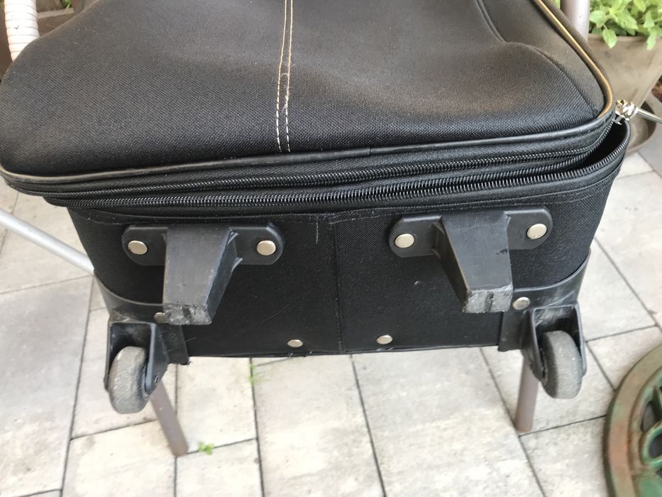 Walizka kabinowa, ciemno szara, stan dobry