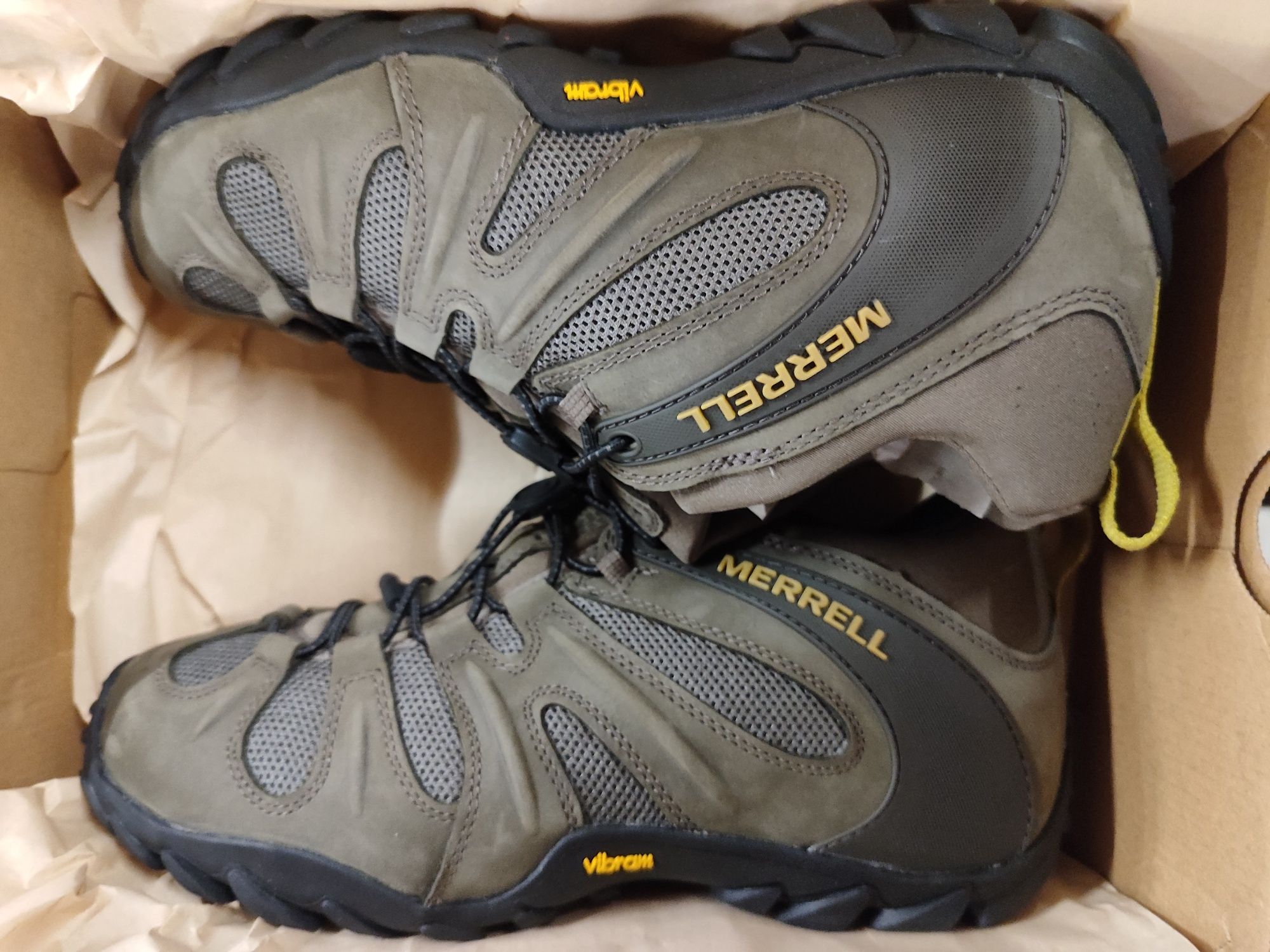 Ténis Merrell Chameleon, tamanho 43.