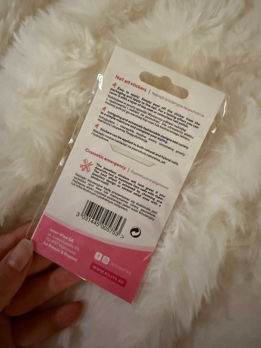 Naklejki biżuteryjne na paznokcie