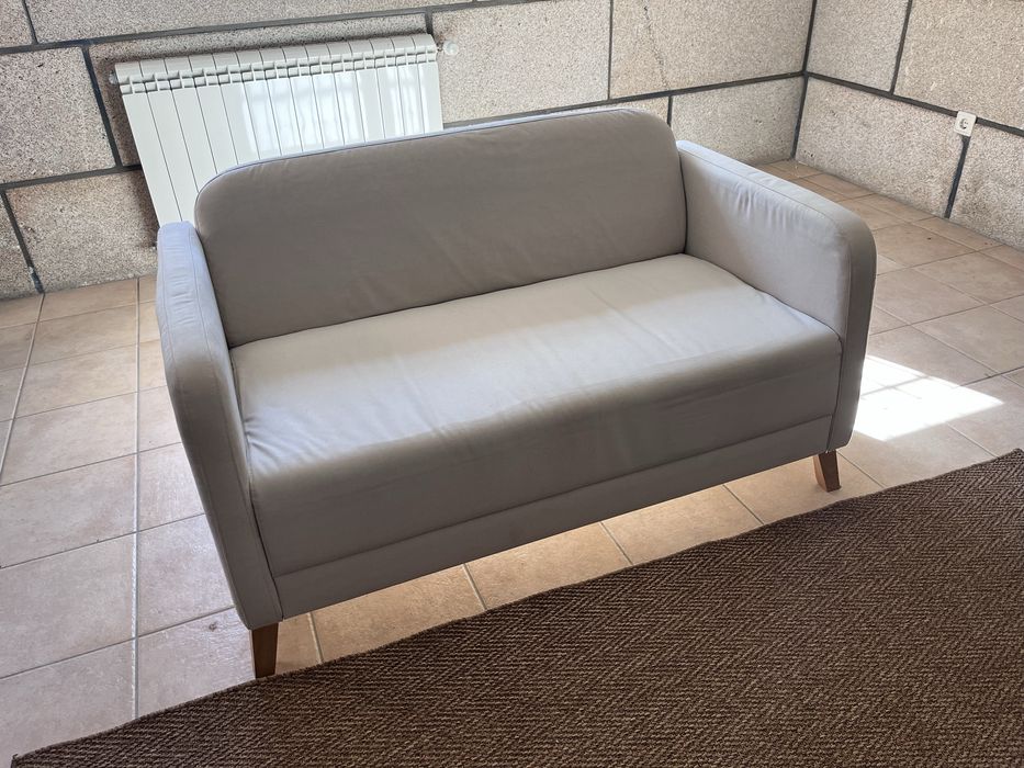 Sofá LINANÄS – IKEA | 2 lugares | Excelente estado