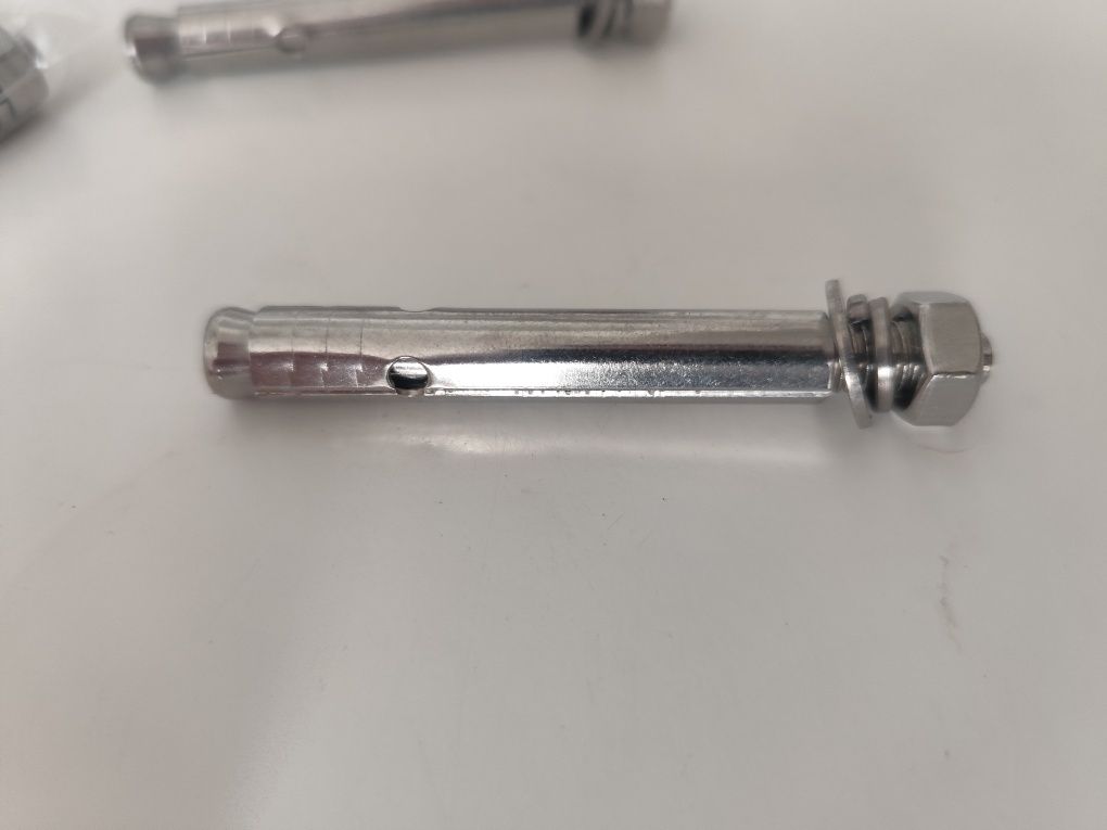 Kotwa tulejowa wykonana ze stali nierdzewnej M8x80mm