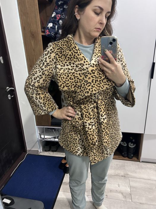 Жіноче леопардове пальто